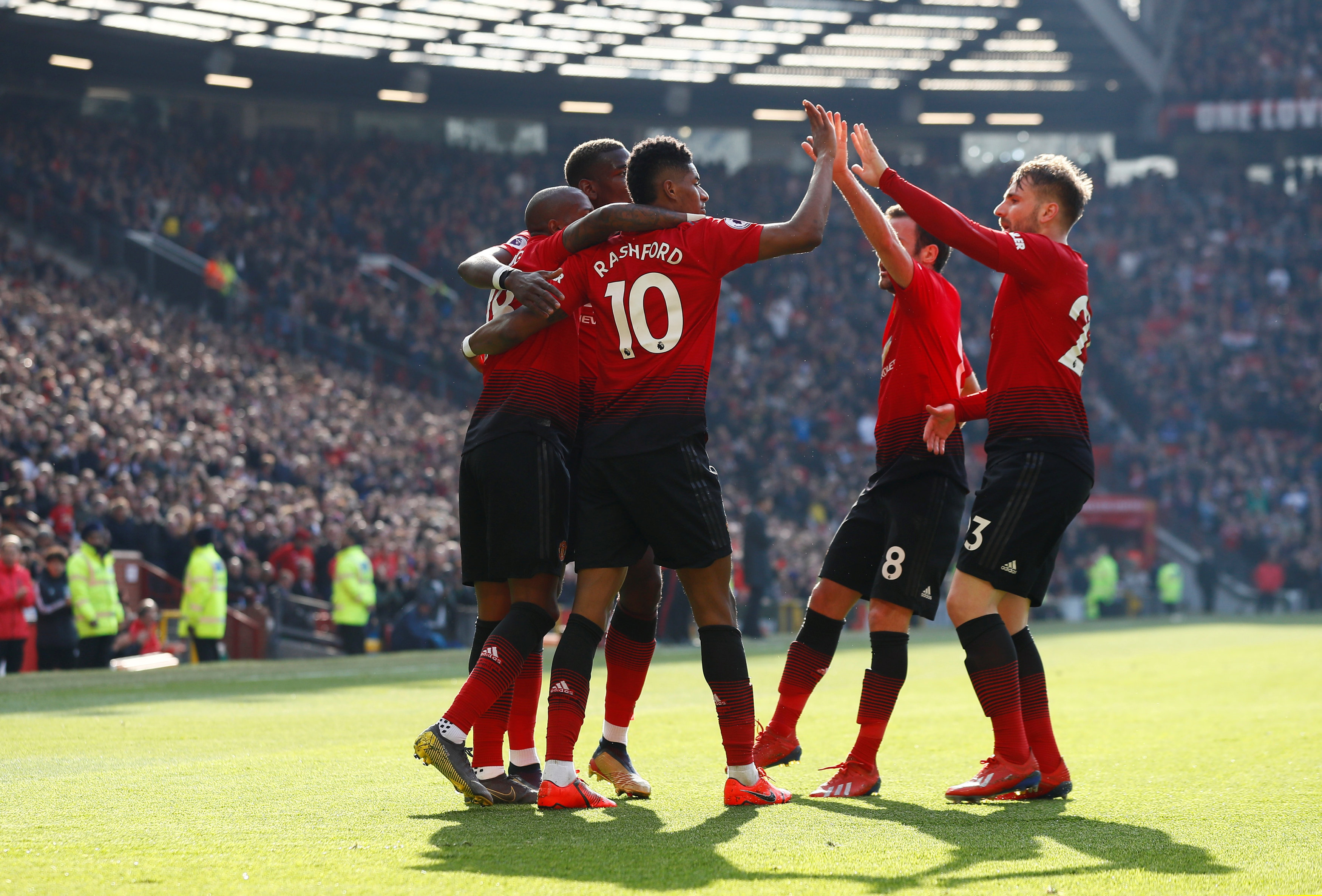 和纪律性的 和纪律性的